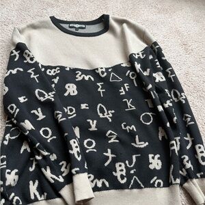 High quality Western Brand Knit Sweater in Black & Beige
